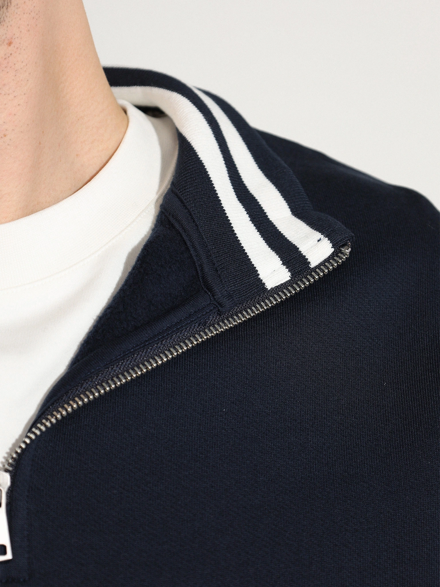 Толстовка темно-синего цвета из хлопка